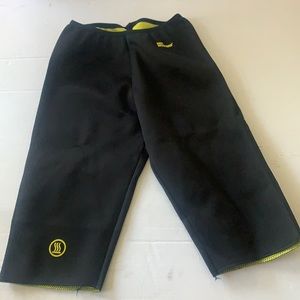 - NWOT Hot Shapers neoprene shorts large